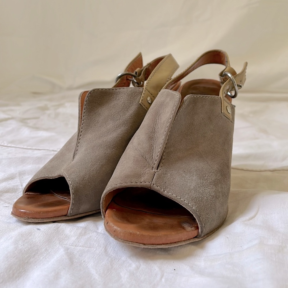GRAY COLORED WOODEN HEELS